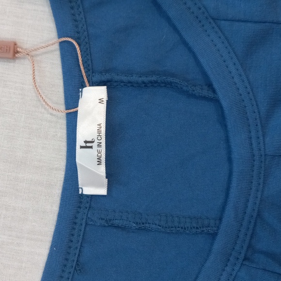 Women's Dress - Picture 11 of 12